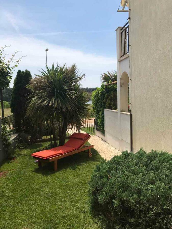 Sunset Apartment With A Private Yard At Medulin Riviera Eksteriør billede